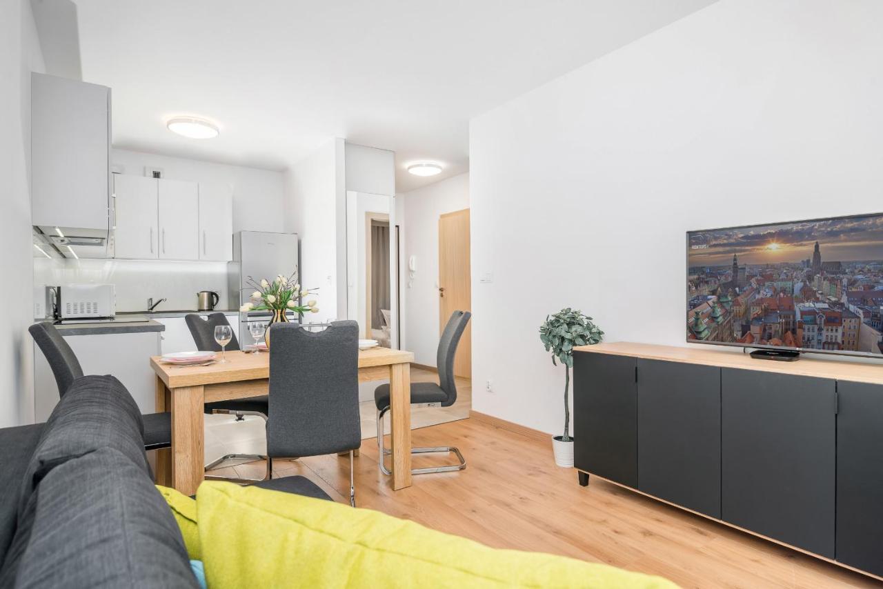 Wroclaw Rose Apartments By Noclegi Renters Extérieur photo